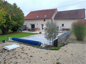 maison-villa à la vente -   86100  CHATELLERAULT, surface 140 m2 vente maison-villa - APR748243